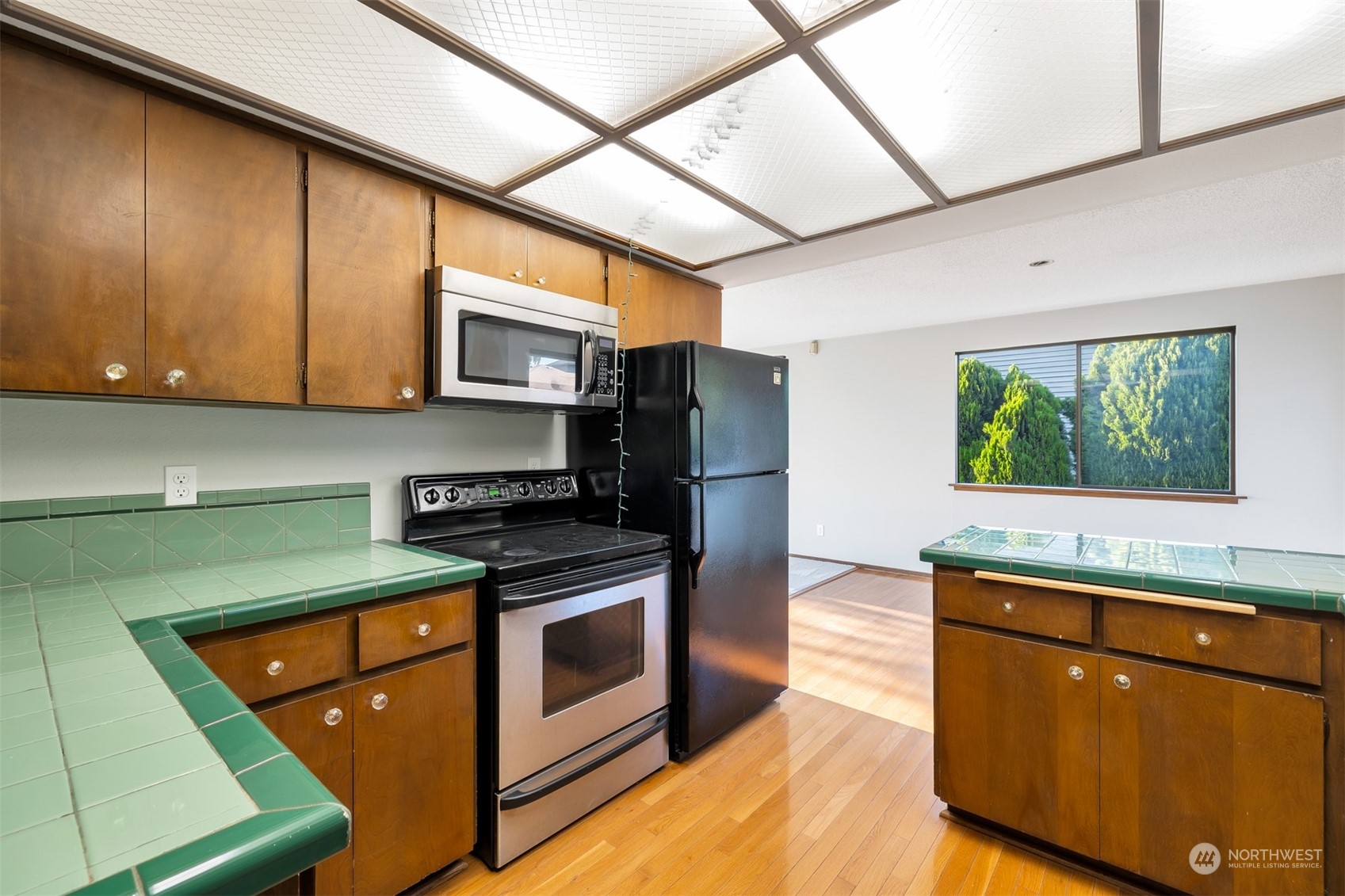 3510 Park Avenue North Renton, WA 98056 - Photo 7 of 30 Gallery Image 7