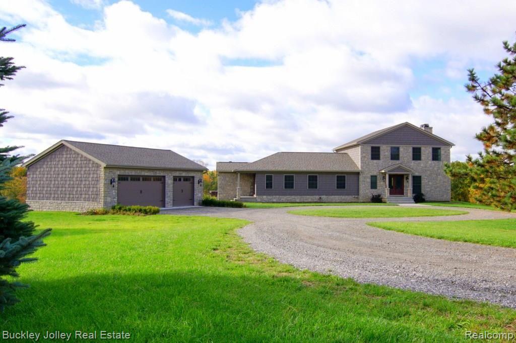 4646 Brophy Road Howell, MI 48855 - Photo 1 of 28