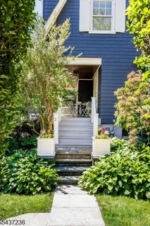 $929,000 | 2 Harvard Street, Montclair, NJ 07042