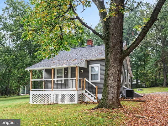 $2,150 | 12060 Axline Road, Lovettsville, VA 20180