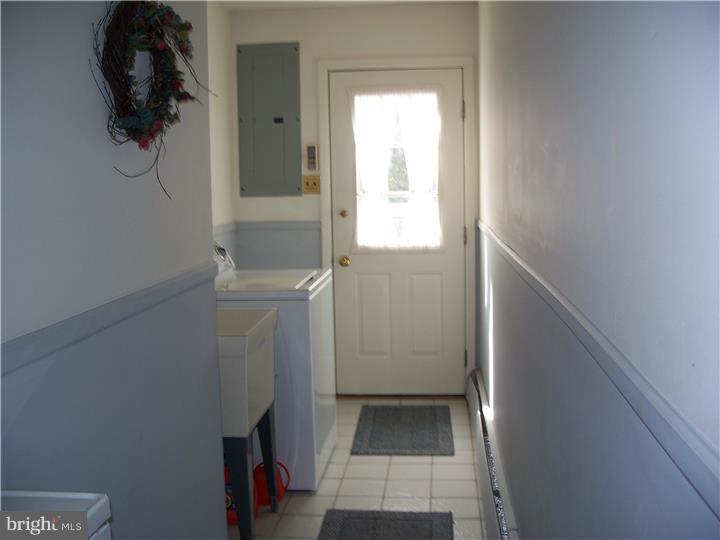 19 Galloway Road Richboro, PA 18954 - Photo 17 of 18 Laundry Room