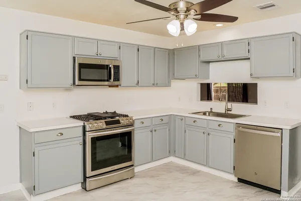 $1,775 | 5806 Elk Lake Drive, San Antonio, TX 78244