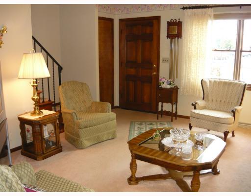 964 Burtner Road Natrona Heights, PA 15065 - Photo 4 of 15 Living Room.