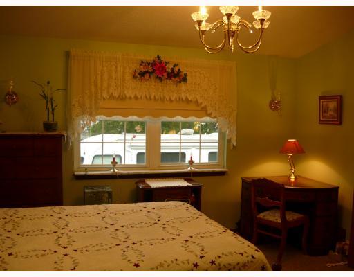 964 Burtner Road Natrona Heights, PA 15065 - Photo 8 of 15 Dining Room.