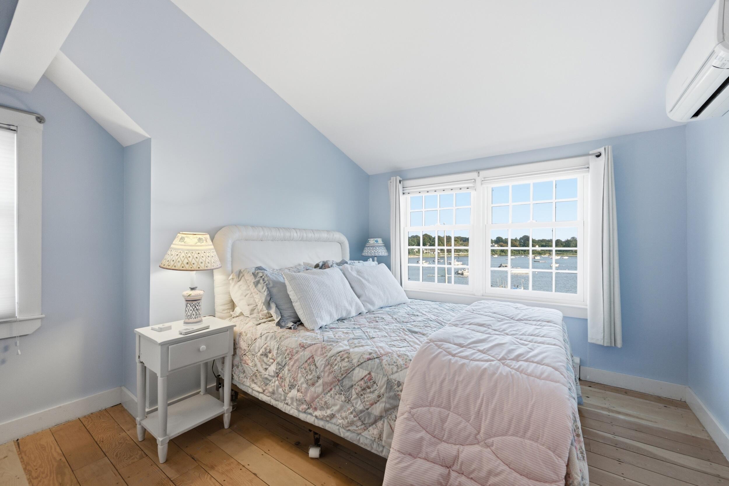 108 Queen Anne Road Chatham, MA 02633 - Photo 45 of 80 Second bedroom