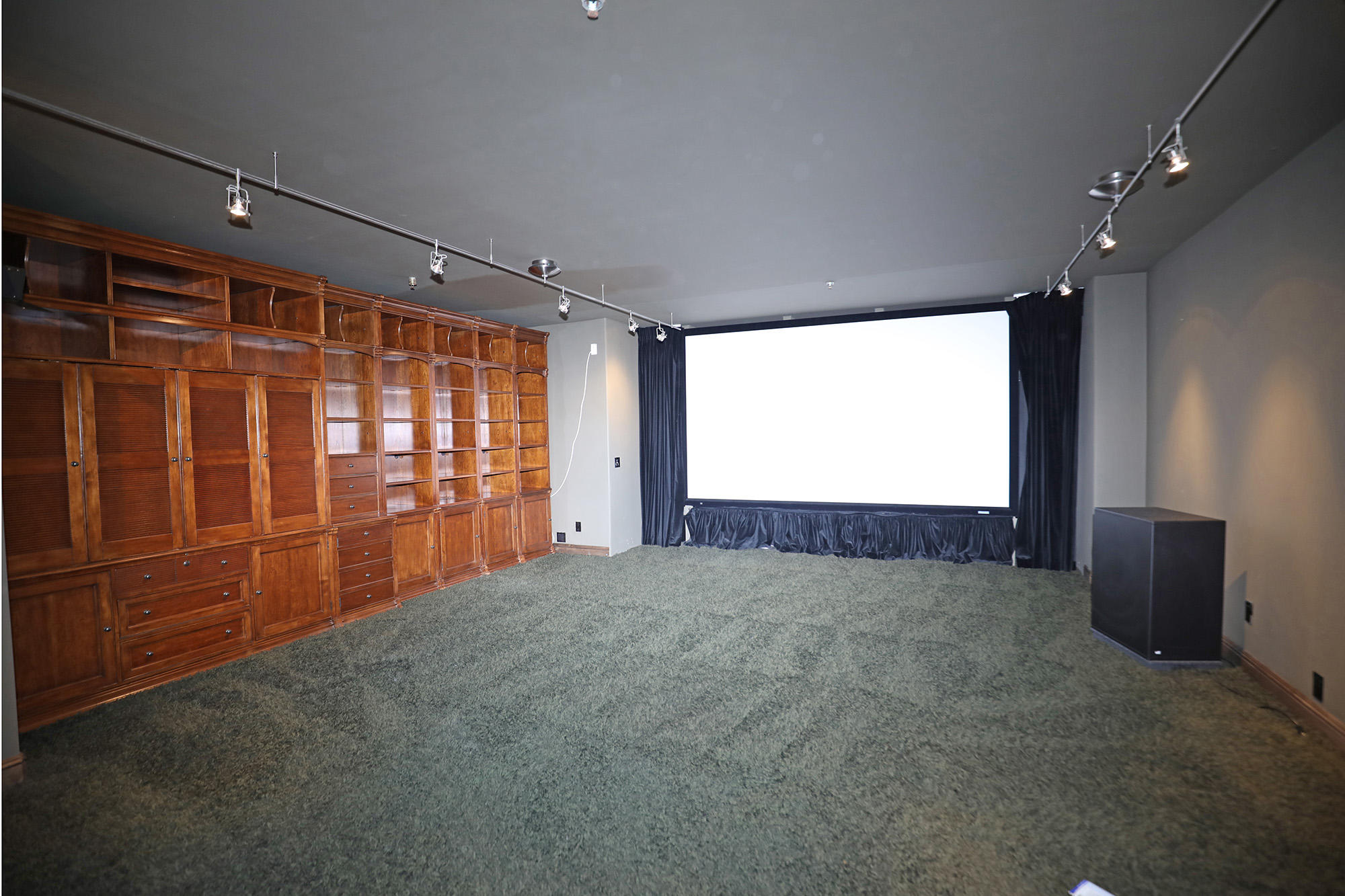 830 Park Lane Montecito, CA 93108 - Photo 33 of 40 a view of an empty room with a window