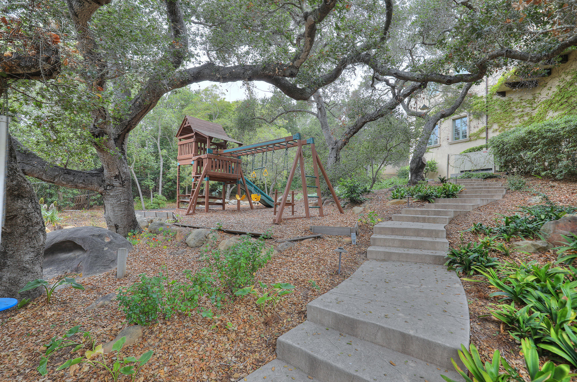830 Park Lane Montecito, CA 93108 - Photo 38 of 40 a view of a park with large trees