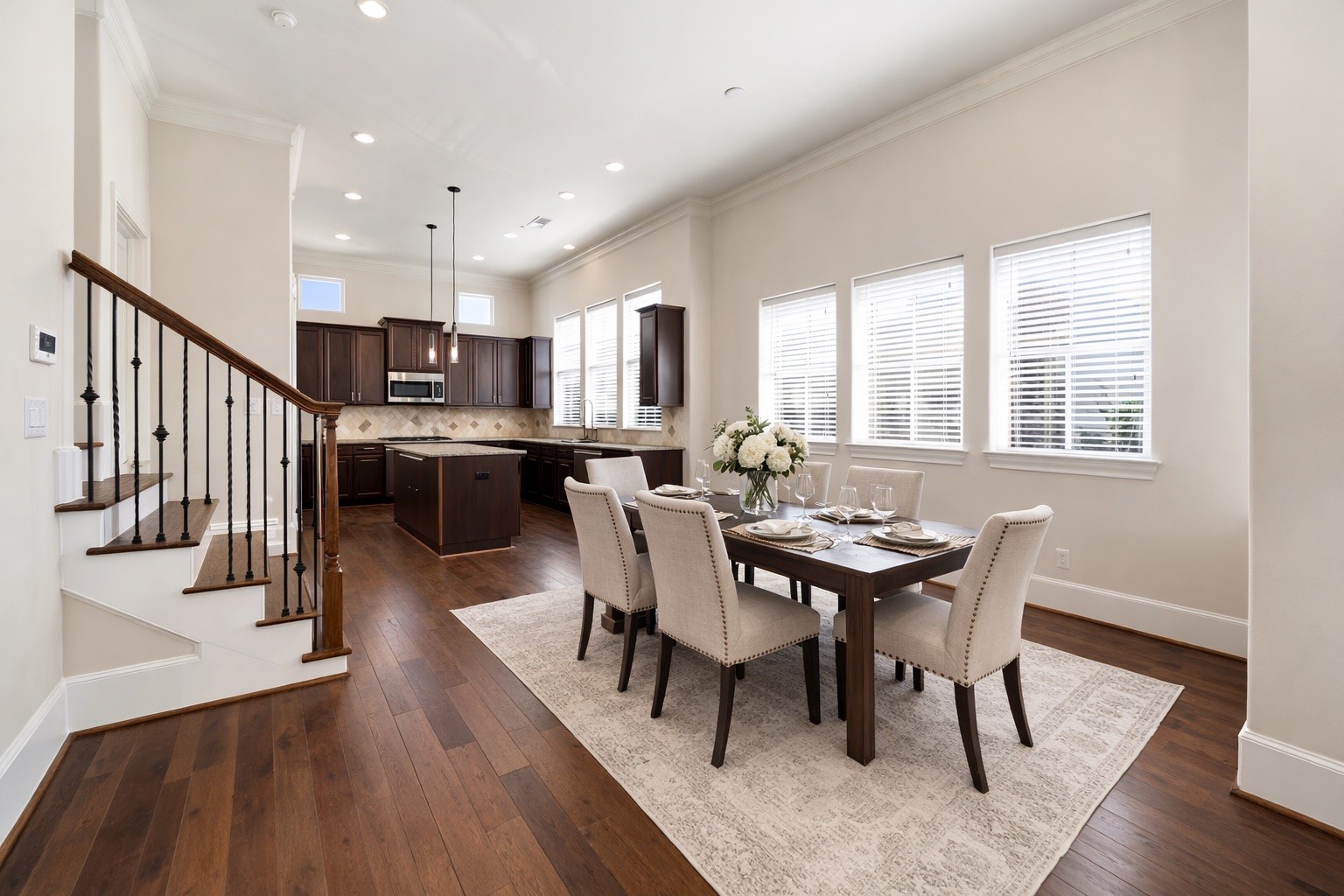 9452 London Bridge Station Houston, TX 77045 - Photo 15 of 38 Dining space can host your largest dinner parties