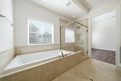 $425,000 | 9452 London Bridge Station, Houston, TX 77045