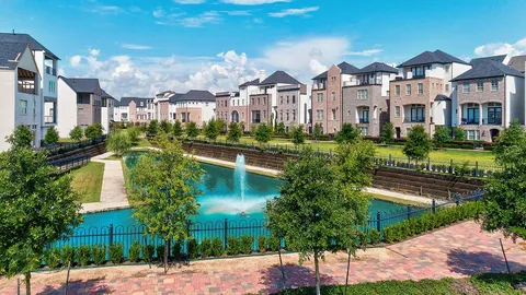 $425,000 | 9452 London Bridge Station, Houston, TX 77045