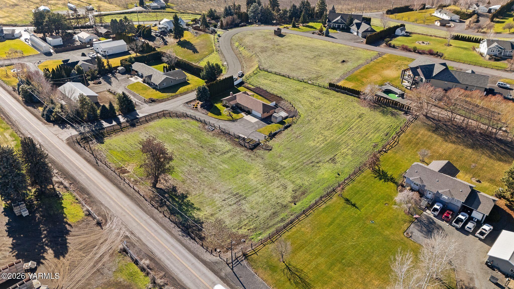 142 Pleasant Valley Road Yakima, WA 98908 - Photo 31 of 35 Aerial