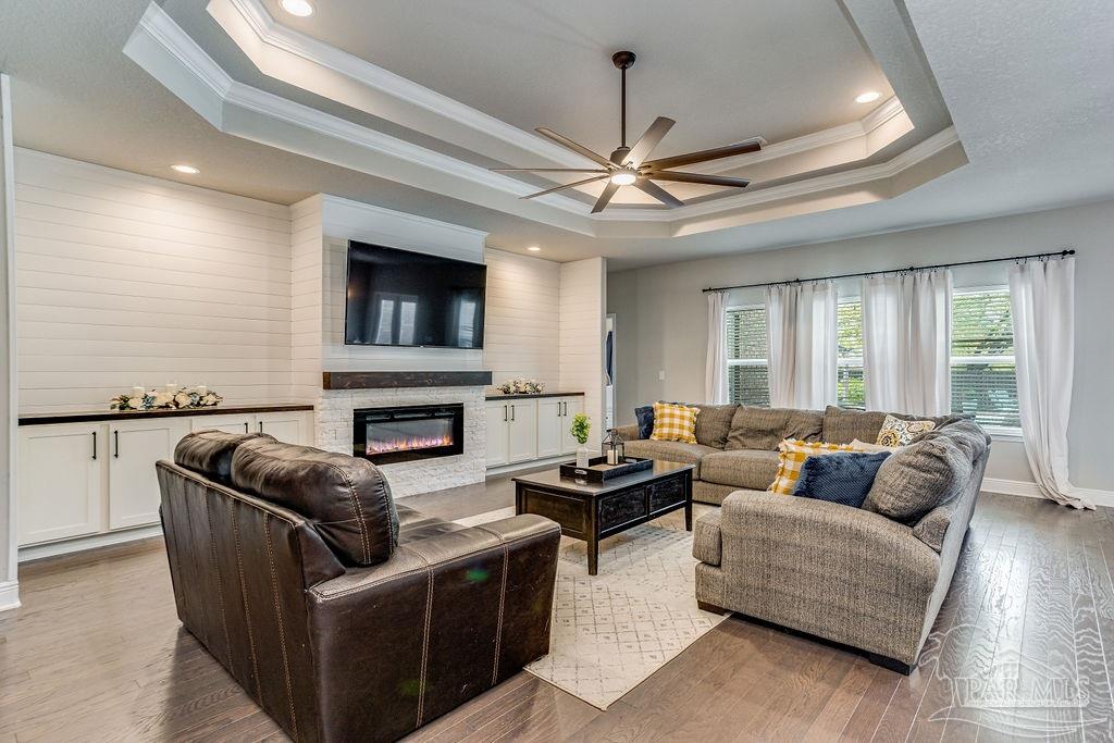 6013 Rinoak Court Pace, FL 32571 - Photo 10 of 41 Gallery Image 10