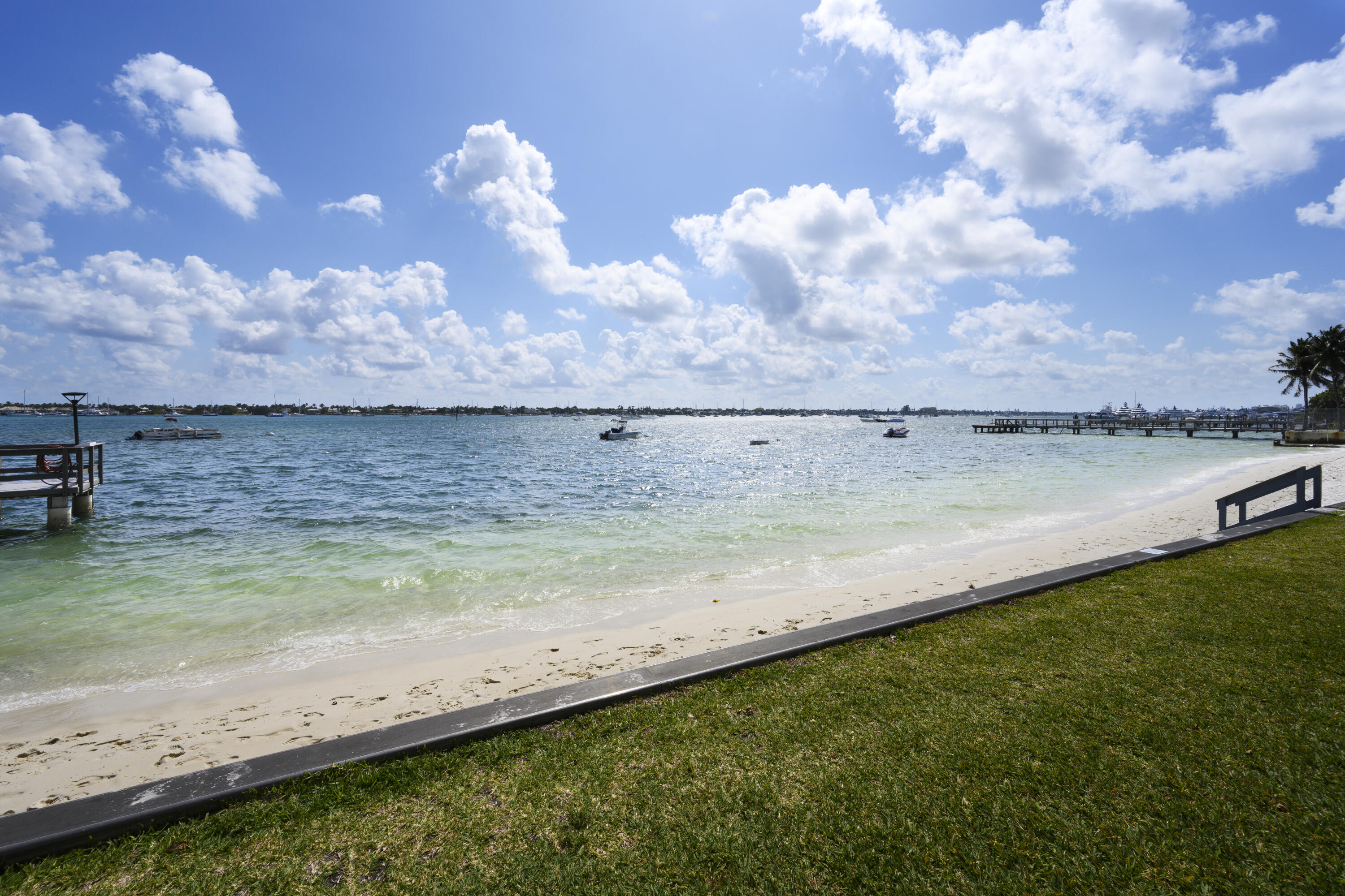 5600 North Flagler Drive, Unit 2507 West Palm Beach, FL 33407 - Photo 18 of 25 SAND BEACH