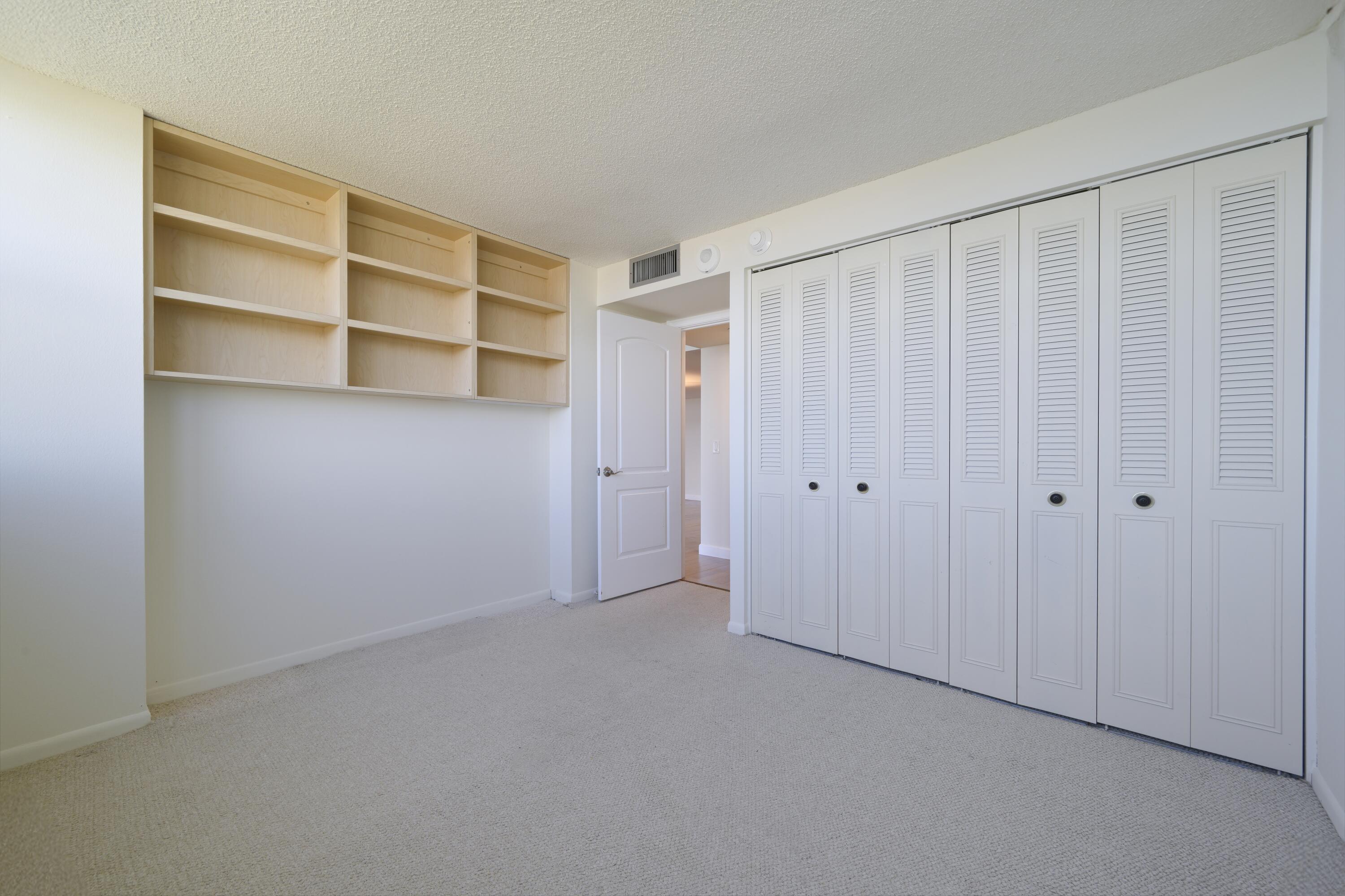 5600 North Flagler Drive, Unit 2507 West Palm Beach, FL 33407 - Photo 10 of 25 2ND BEDROOM