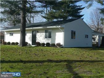72 Valley Road Levittown, PA 19057 - Photo 2 of 12 Exterior Side