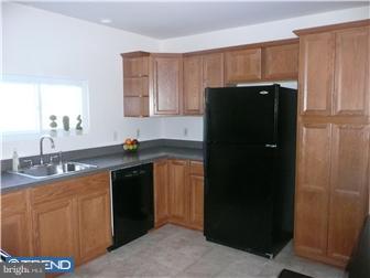 72 Valley Road Levittown, PA 19057 - Photo 6 of 12 Kitchen