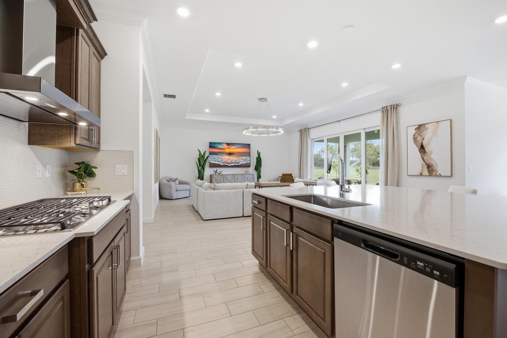 732 Hookline Circle Loxahatchee, FL 33470 - Photo 13 of 83 Tiled Backsplash