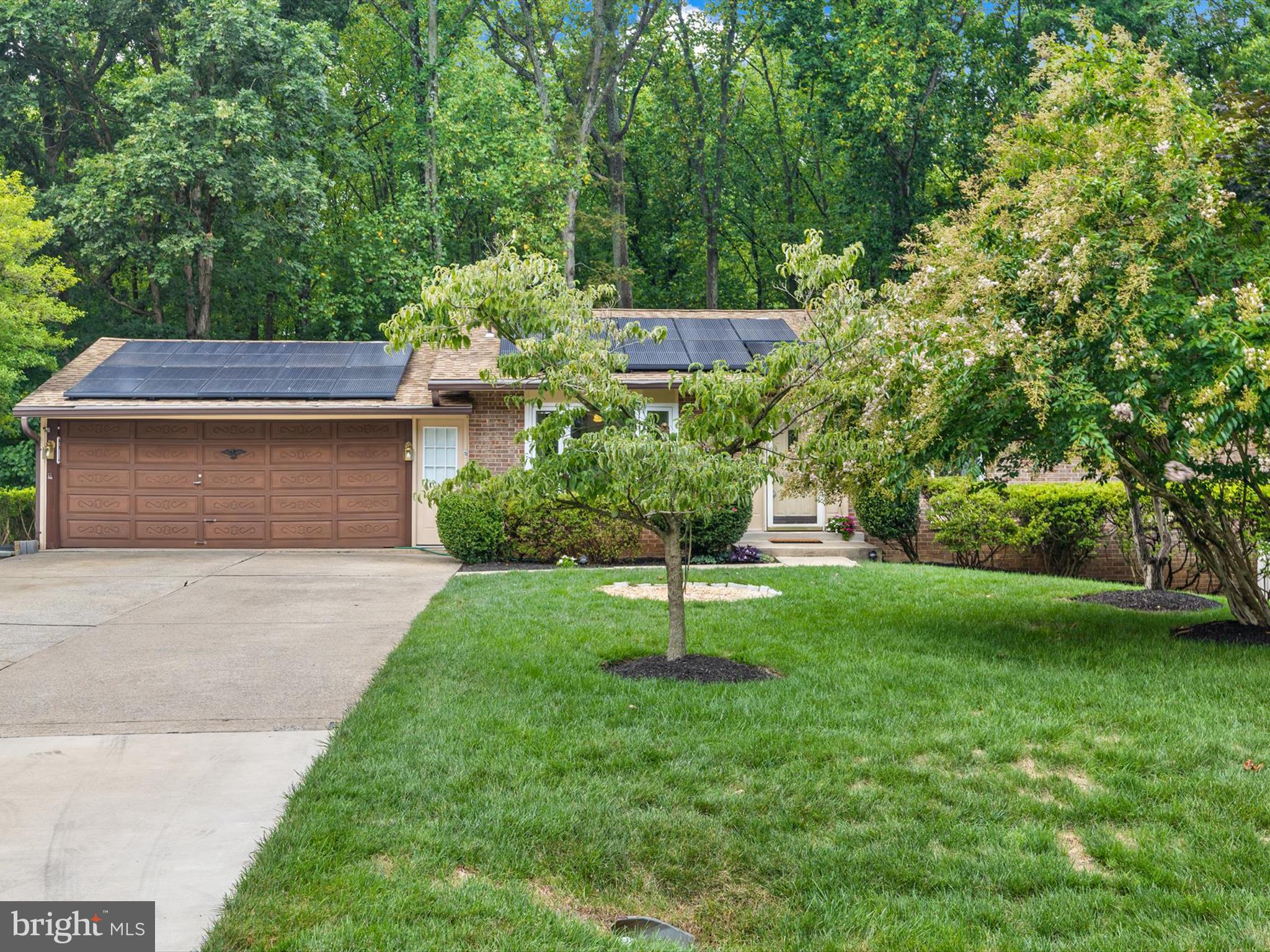 2213 Kings House Road Silver Spring, MD 20905 - Photo 4 of 37 FRONT VIEW