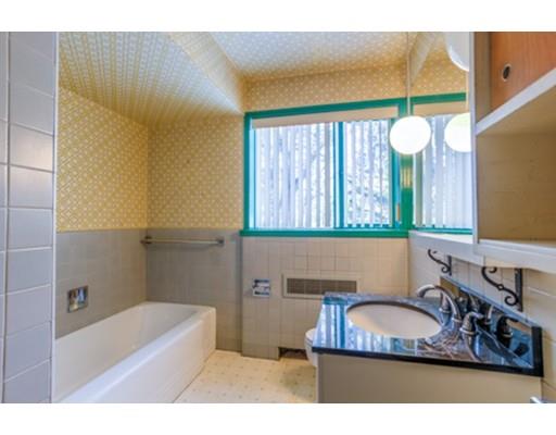 189 Englewood Road Longmeadow, MA 01106 - Photo 18 of 26 Gallery Image 18