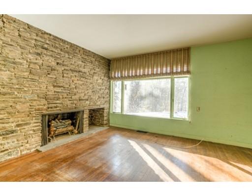 189 Englewood Road Longmeadow, MA 01106 - Photo 5 of 26 Gallery Image 5