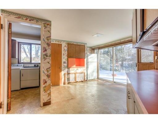 189 Englewood Road Longmeadow, MA 01106 - Photo 9 of 26 Gallery Image 9