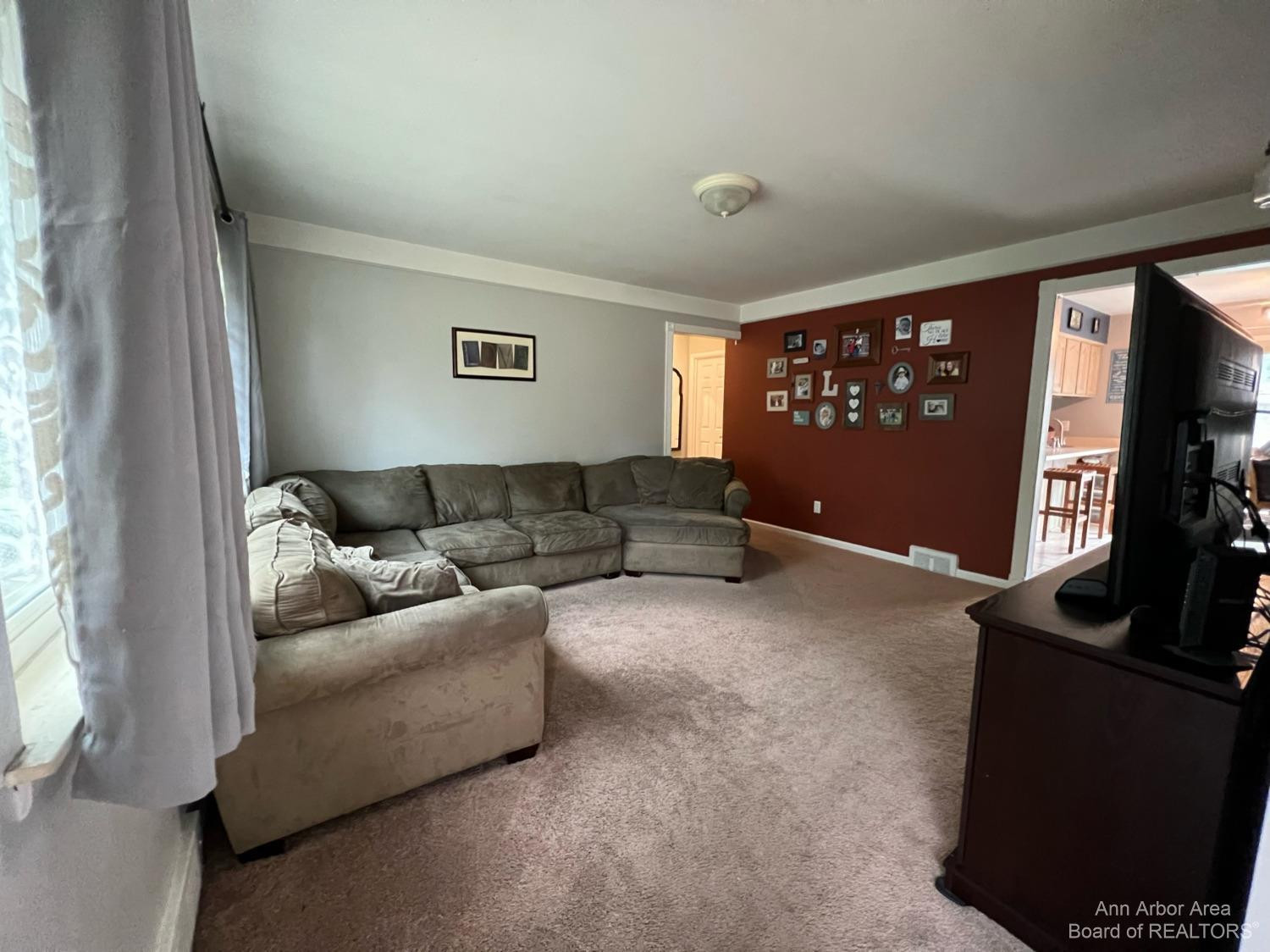13637 Racine Court Warren, MI 48088 - Photo 8 of 20 Photo 8