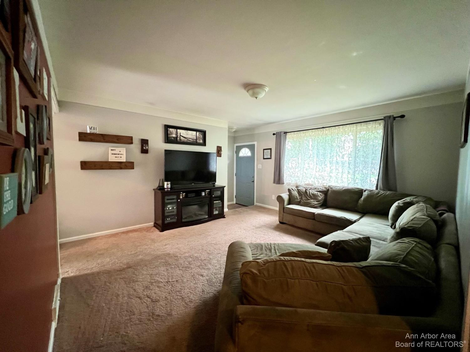 13637 Racine Court Warren, MI 48088 - Photo 9 of 20 Photo 9