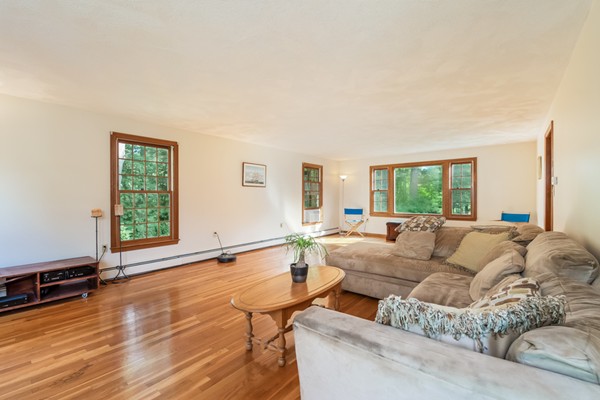 4 Inwood Lane Andover, MA 01810 - Photo 11 of 30 Gallery Image 11