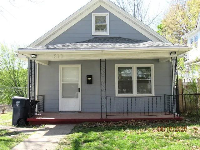 $172,000 | 310 North Oakley Avenue, Kansas City, MO 64123
