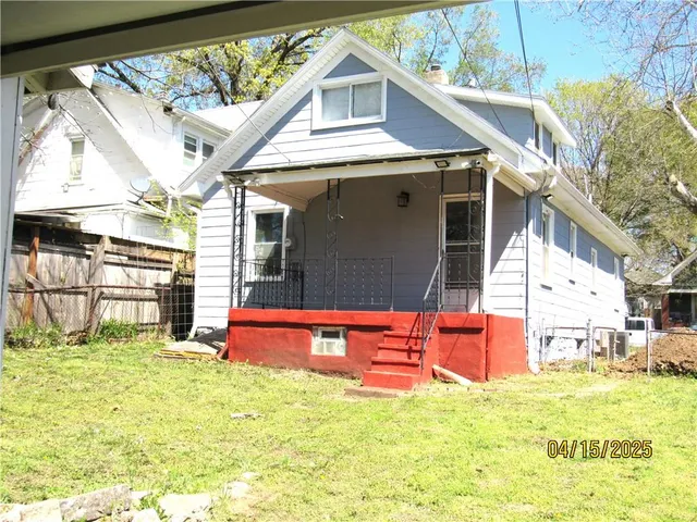 $172,000 | 310 North Oakley Avenue, Kansas City, MO 64123