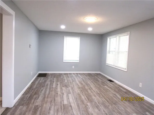 $172,000 | 310 North Oakley Avenue, Kansas City, MO 64123