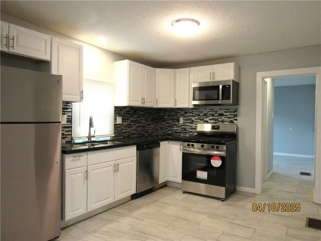 $172,000 | 310 North Oakley Avenue, Kansas City, MO 64123