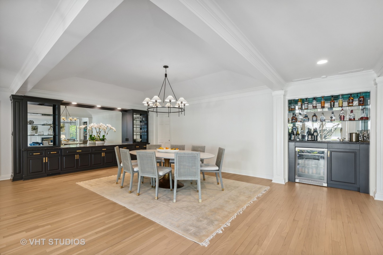 82 Locust Road Winnetka, IL 60093 - Photo 8 of 34