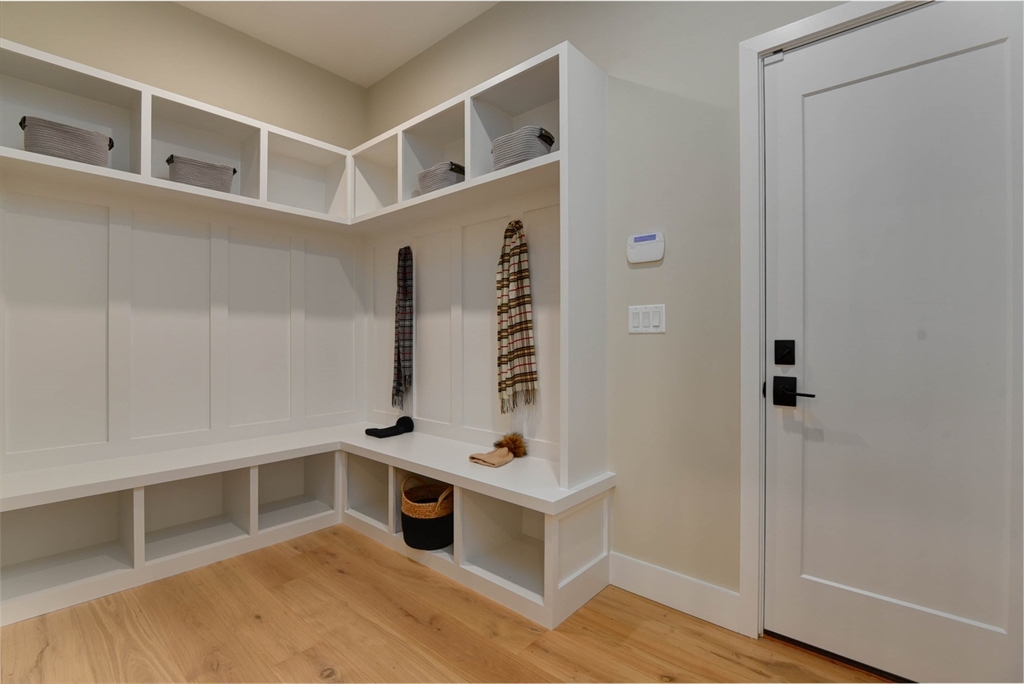 176 Hillcrest Road Needham, MA 02492 - Photo 15 of 40