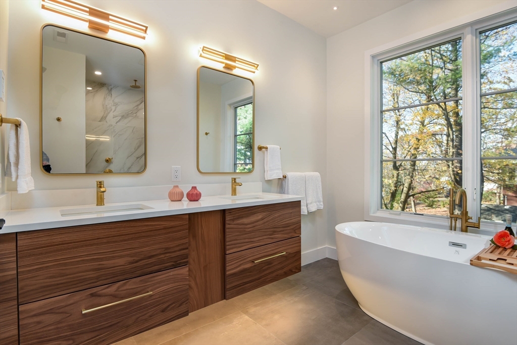 176 Hillcrest Road Needham, MA 02492 - Photo 22 of 40