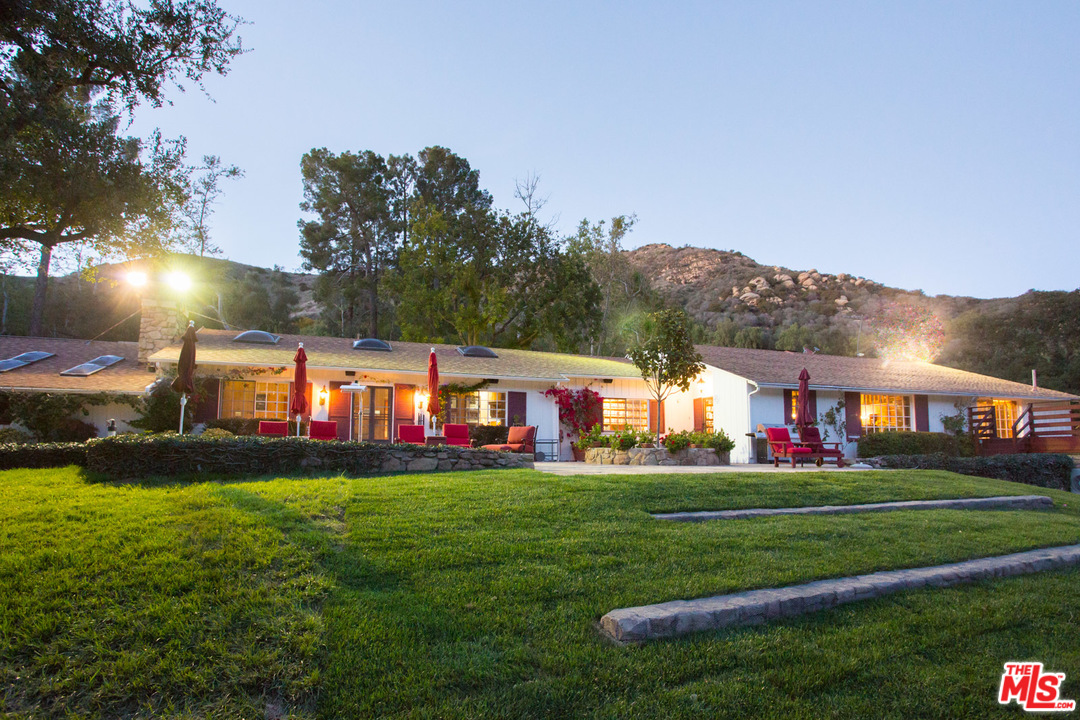 1753 Hidden Valley Road Thousand Oaks, CA 91361 - Photo 12 of 43 a front view of building with yard and green space