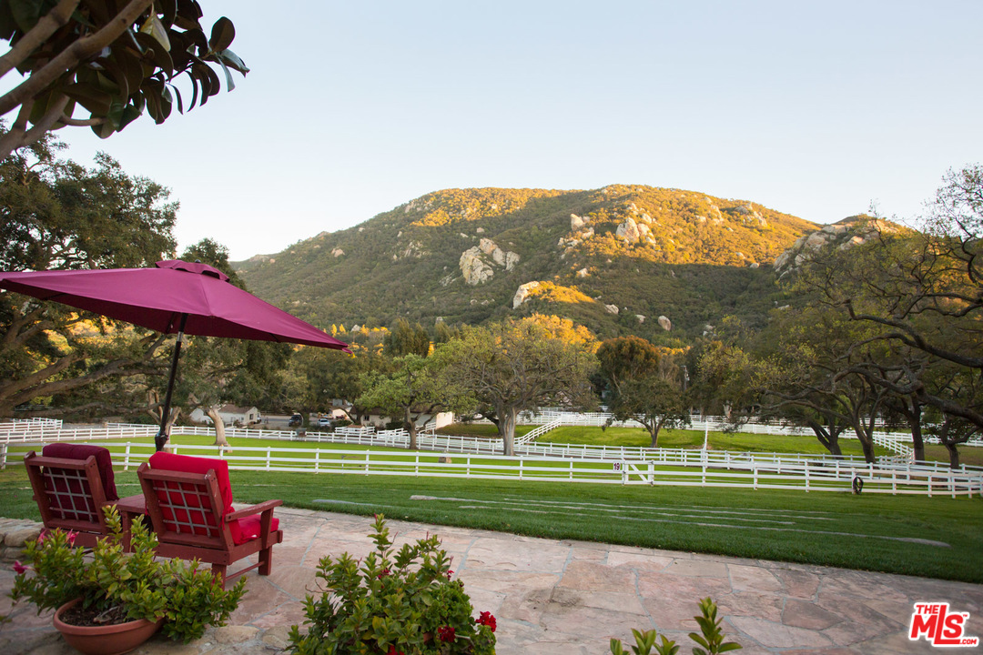 1753 Hidden Valley Road Thousand Oaks, CA 91361 - Photo 8 of 43 a view of a fountain in front of a house