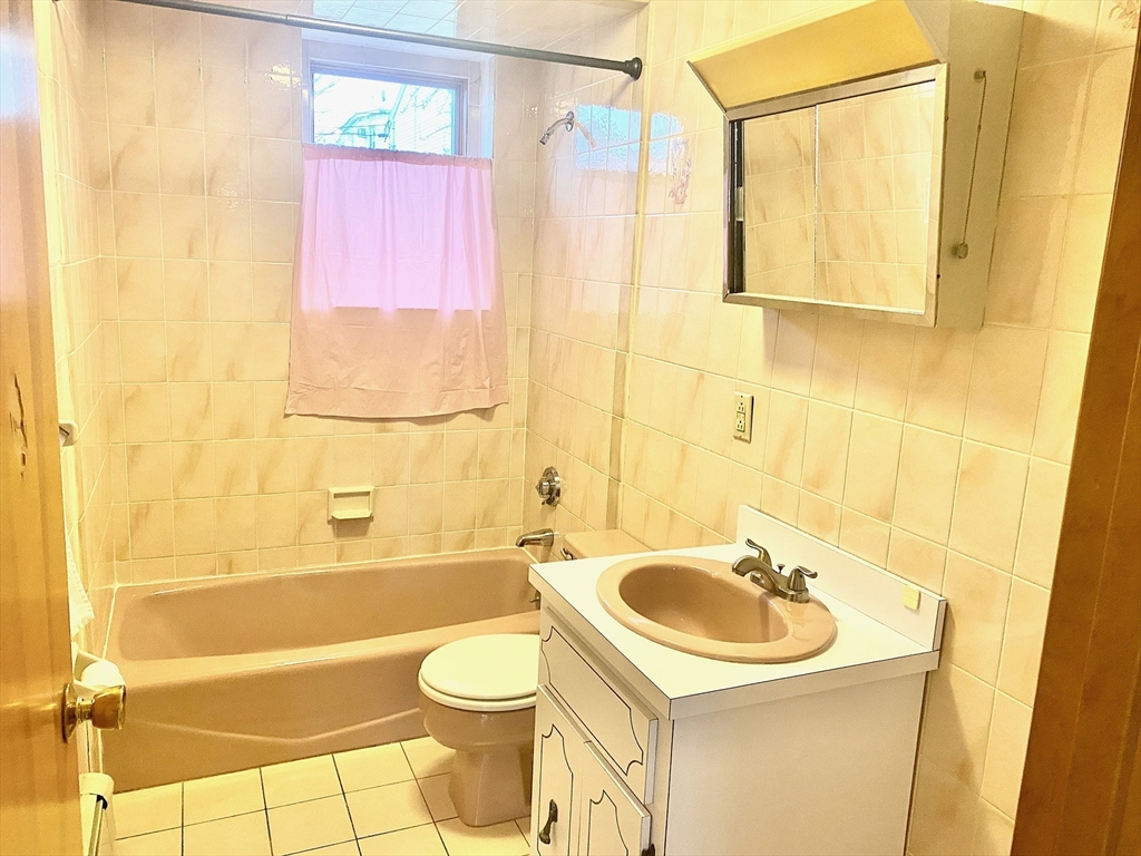 43 Bryant Street, Unit A Revere, MA 02151 - Photo 5 of 7