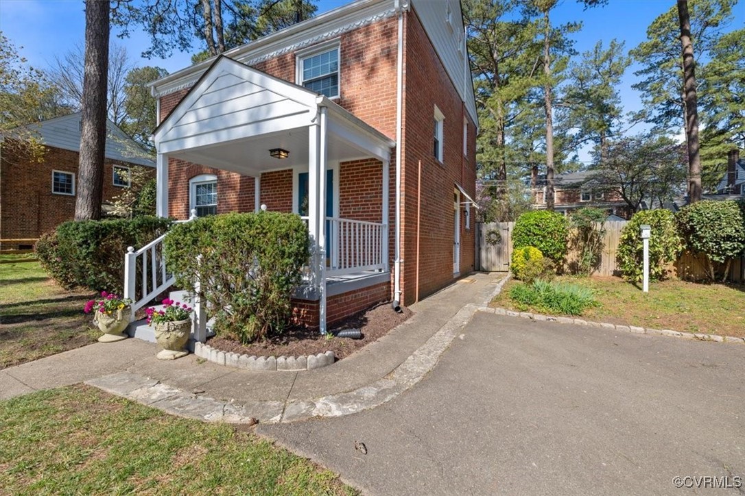 910 Orchard Road Richmond, VA 23226 - Photo 2 of 35 Gallery Image 2