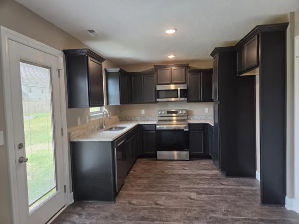 $361,900 | 2913 Vly Farms Drive, Christiana, TN 37037