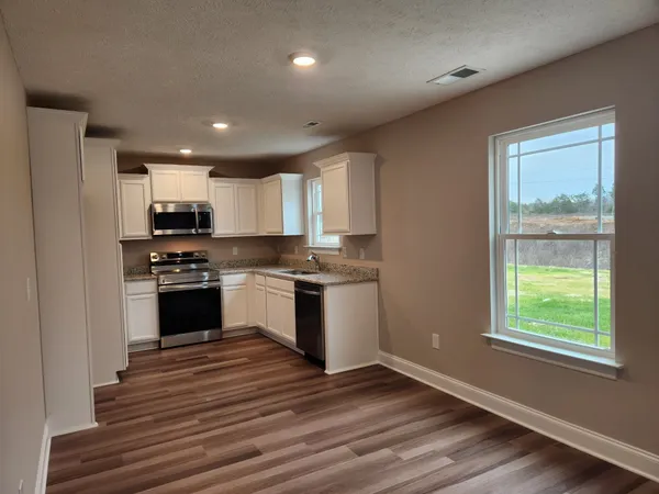 $361,900 | 2913 Vly Farms Drive, Christiana, TN 37037