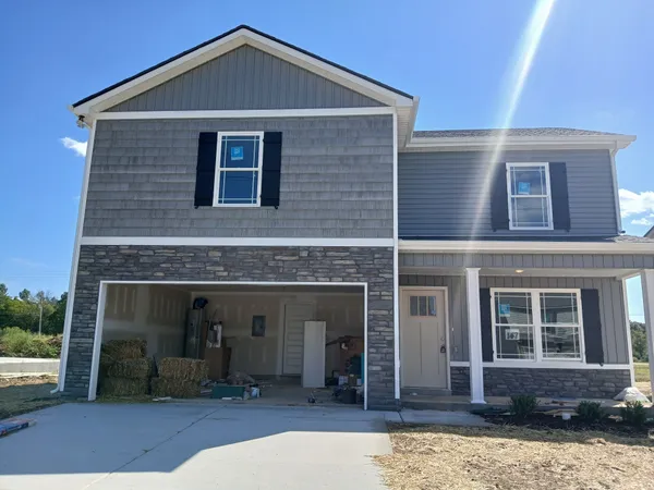 $361,900 | 2913 Vly Farms Drive, Christiana, TN 37037