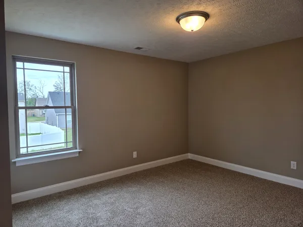 $361,900 | 2913 Vly Farms Drive, Christiana, TN 37037