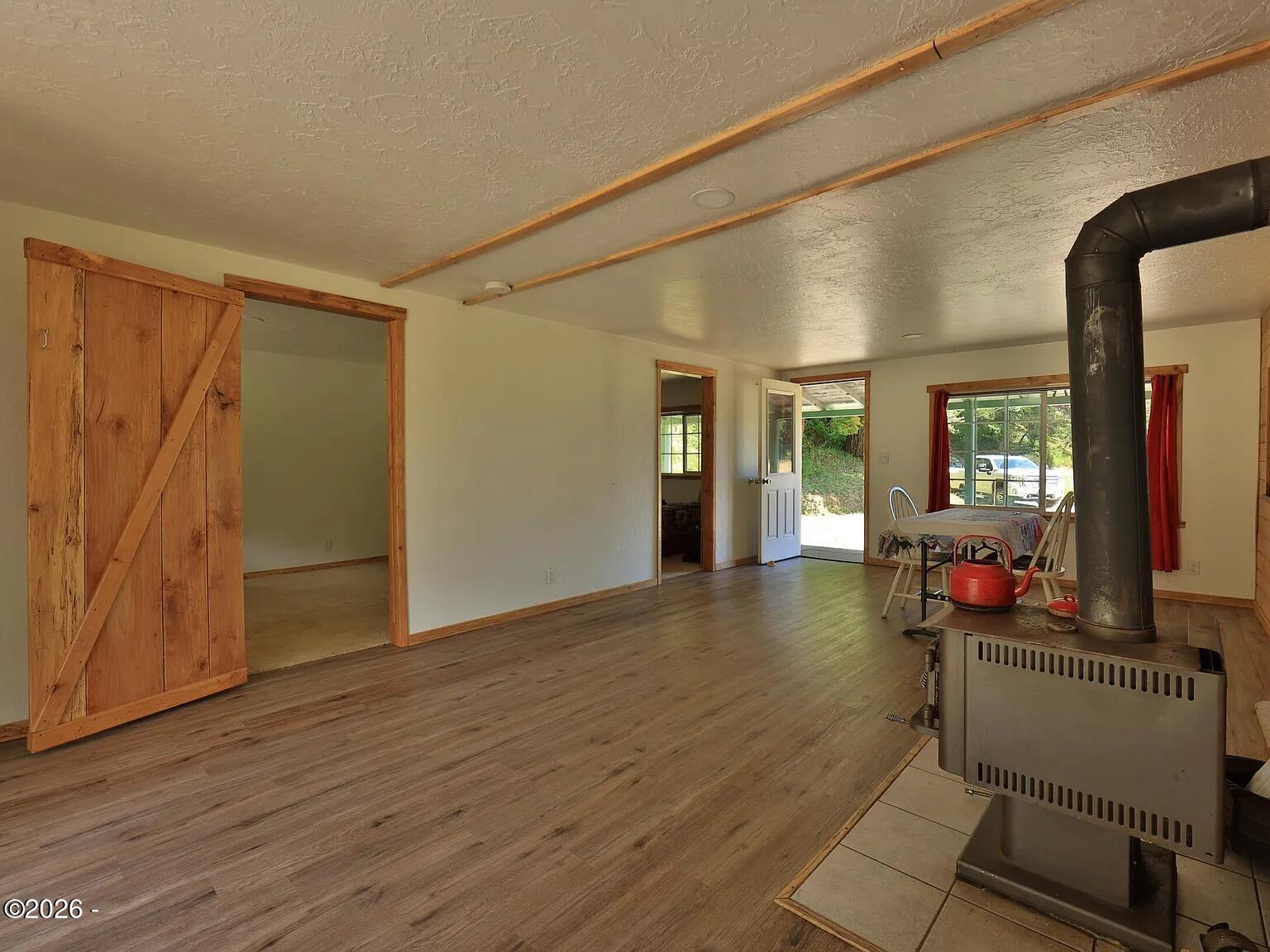 2468 Hidden Valley Road Newport, OR 97365 - Photo 5 of 9 Living Room