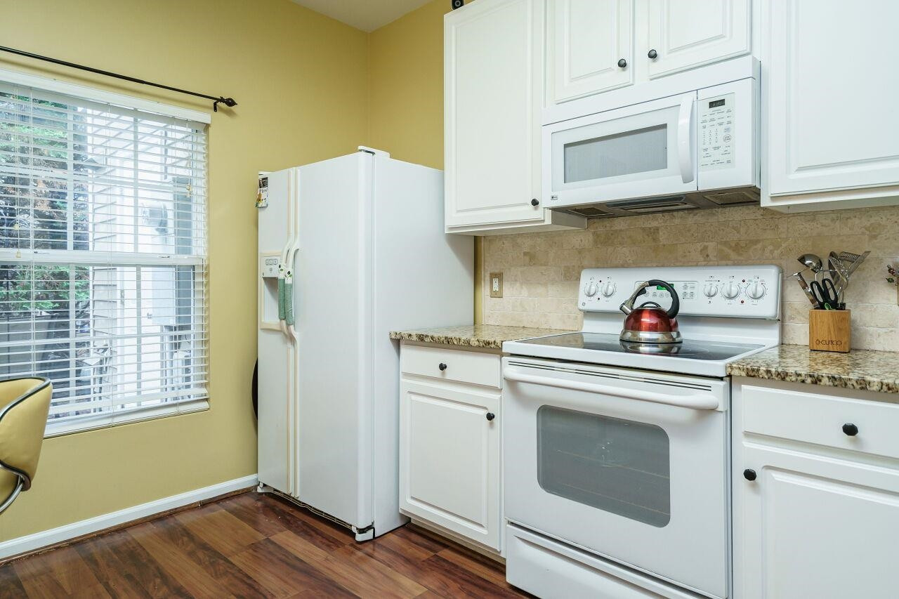 8513 Silhouette Place Raleigh, NC 27613 - Photo 14 of 36 Photo 15