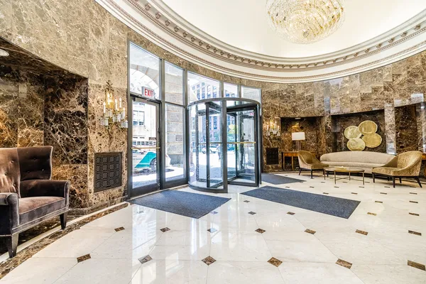 $2,200 | 10 East Ontario Street, Unit 3701, Chicago, IL 60611