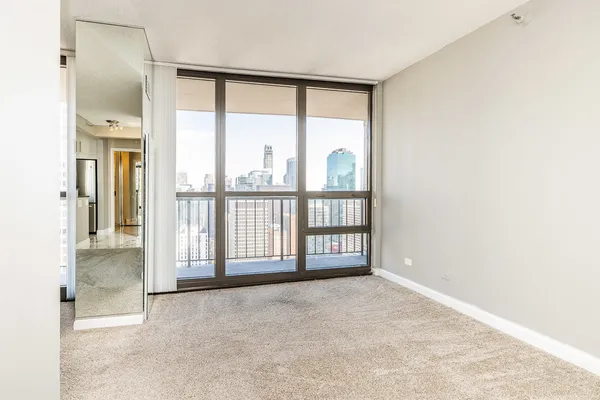 $2,200 | 10 East Ontario Street, Unit 3701, Chicago, IL 60611