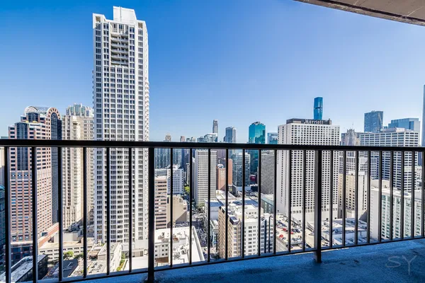$2,200 | 10 East Ontario Street, Unit 3701, Chicago, IL 60611