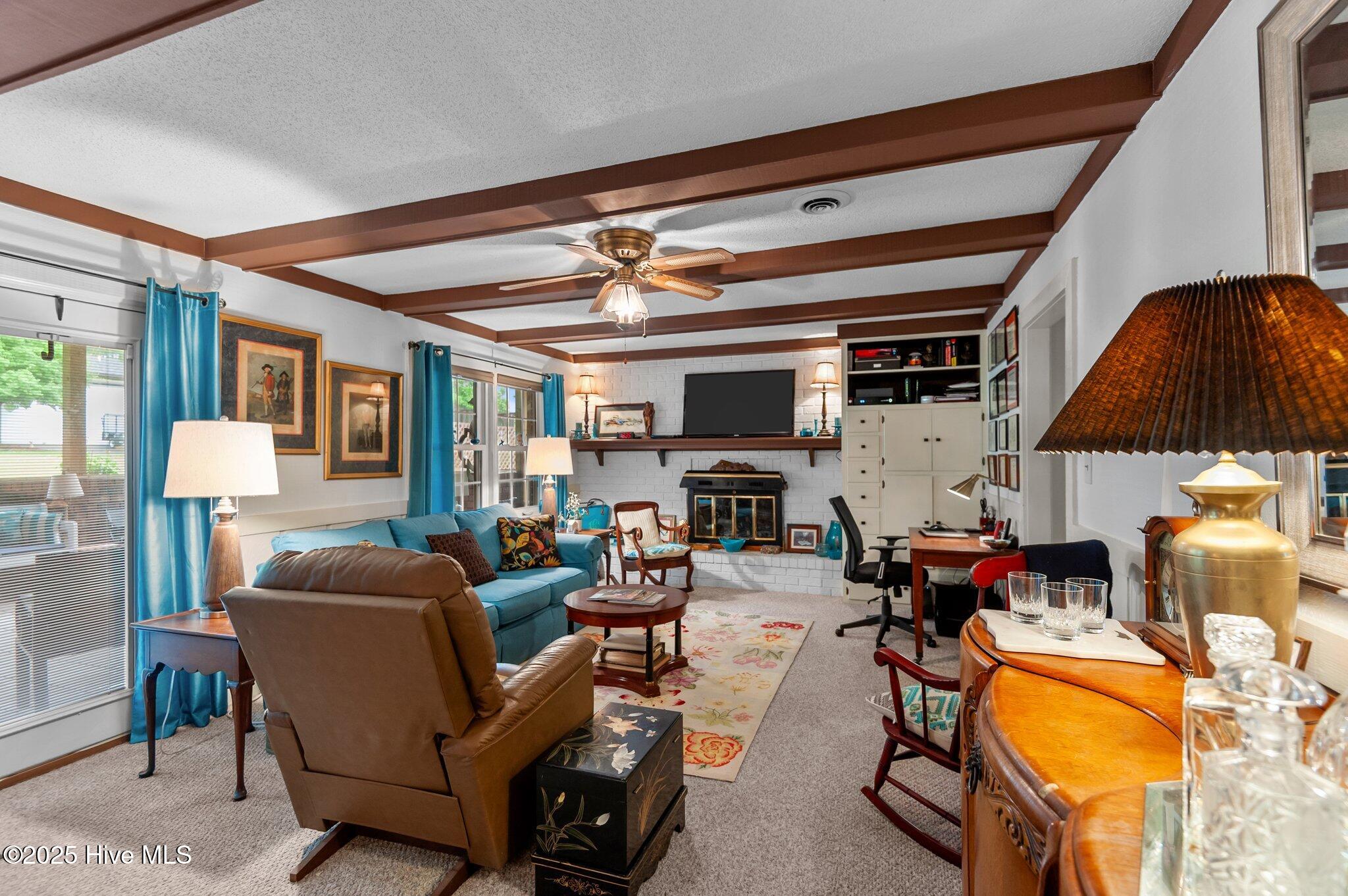 104 North Reed Drive Washington, NC 27889 - Photo 16 of 30 Den/Family Room