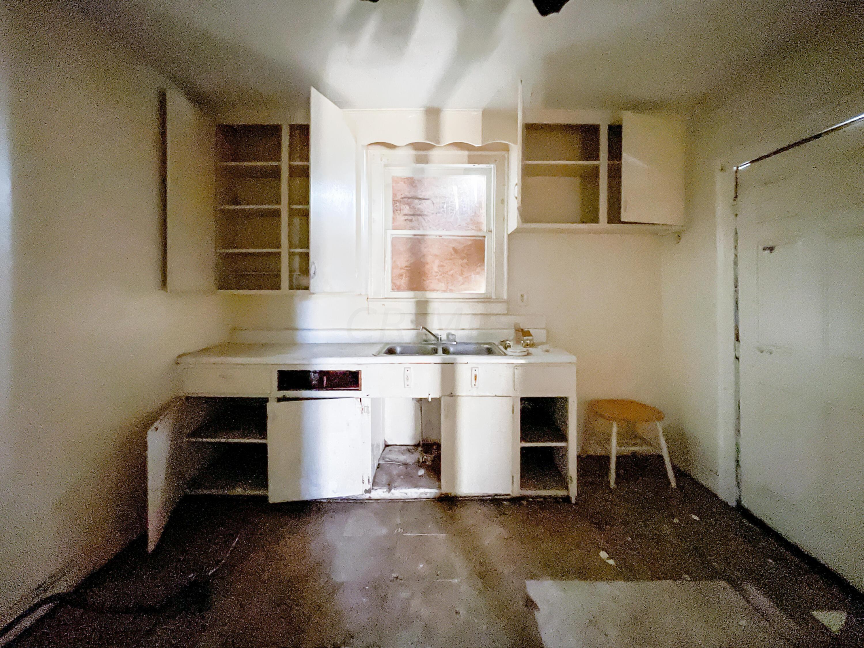 1181-1183 Lockbourne Road Columbus, OH 43206 - Photo 24 of 38 805DD7CF-4120-4BF8-B939-797633A18A42